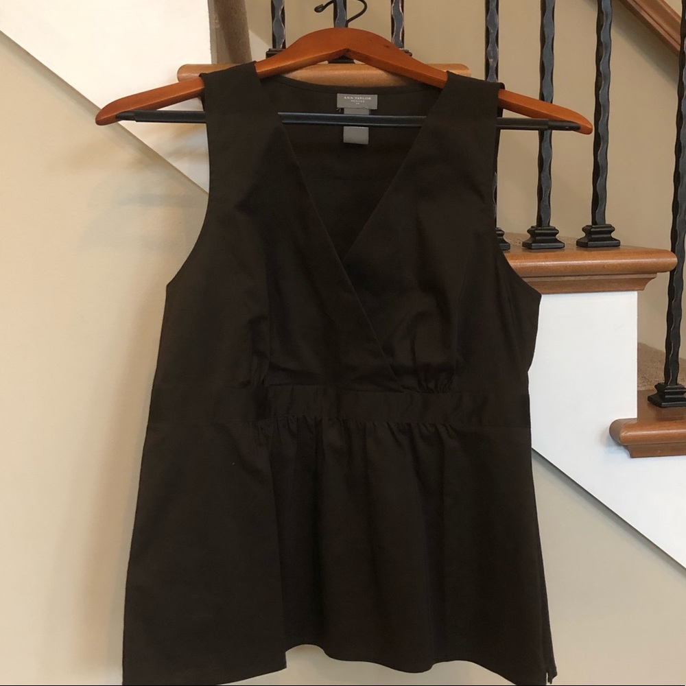 Sleeveless coffee brown Ann Taylor shell